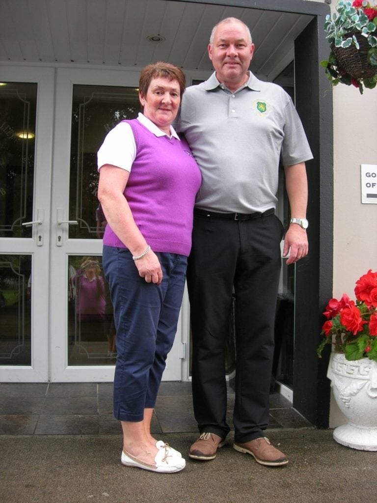 Ladies Prize Winner Linda Armstrong, with husband Captain Andy